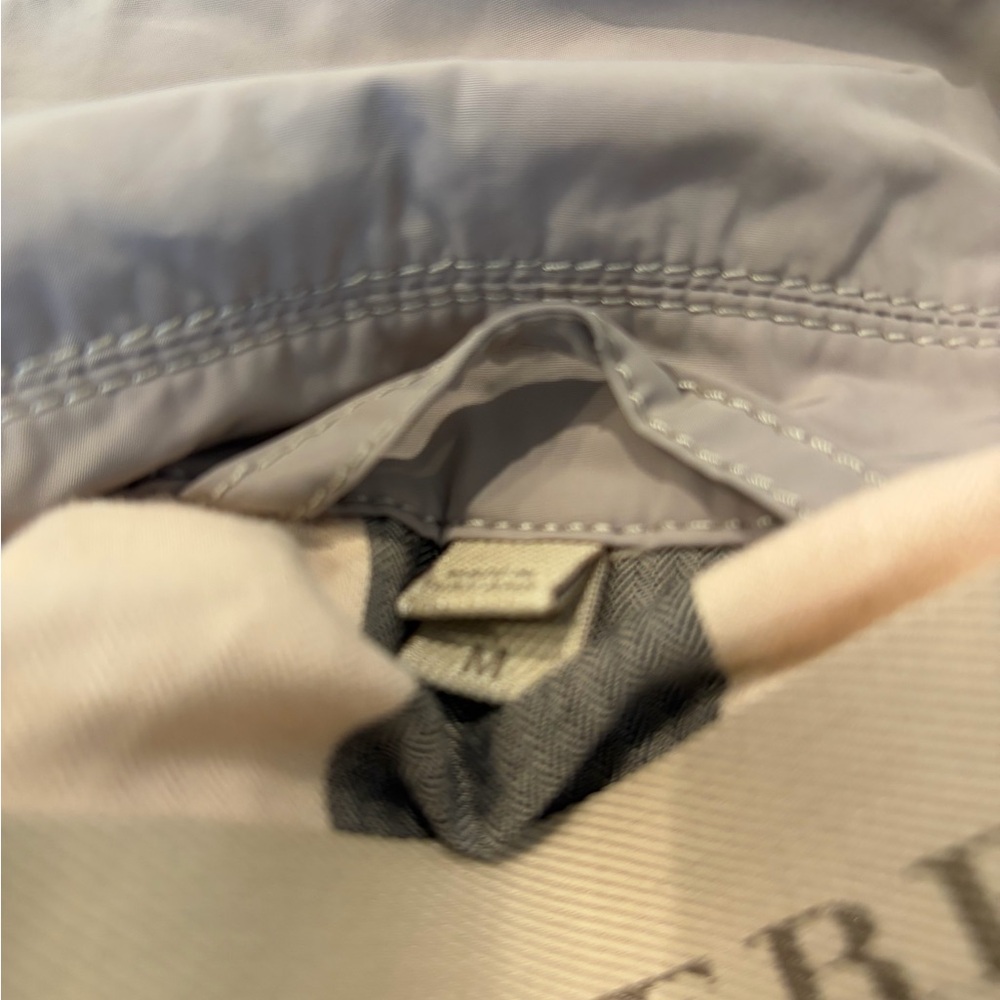 Burberry Men's Beige Trench Coat with Signature Check Lining - Picture 7 of 7